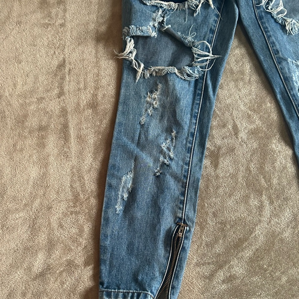 One by EightySeven X Distressed Skinny Jeans Size 26|Zipper Ankle|Patch Detail - Picture 3 of 16